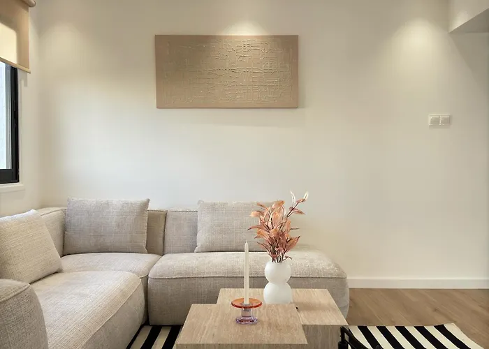 Apartment Cozy Boho 2-br Retreat In Nicosia