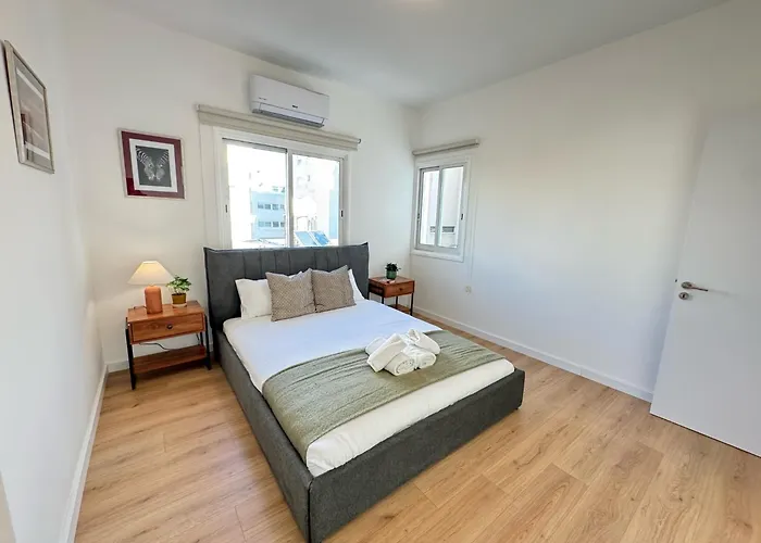 Cozy Boho 2-br Retreat In Apartment *