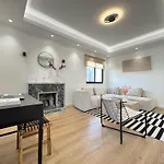 Апартаменты Cozy Boho 2-br Retreat In Никосия
